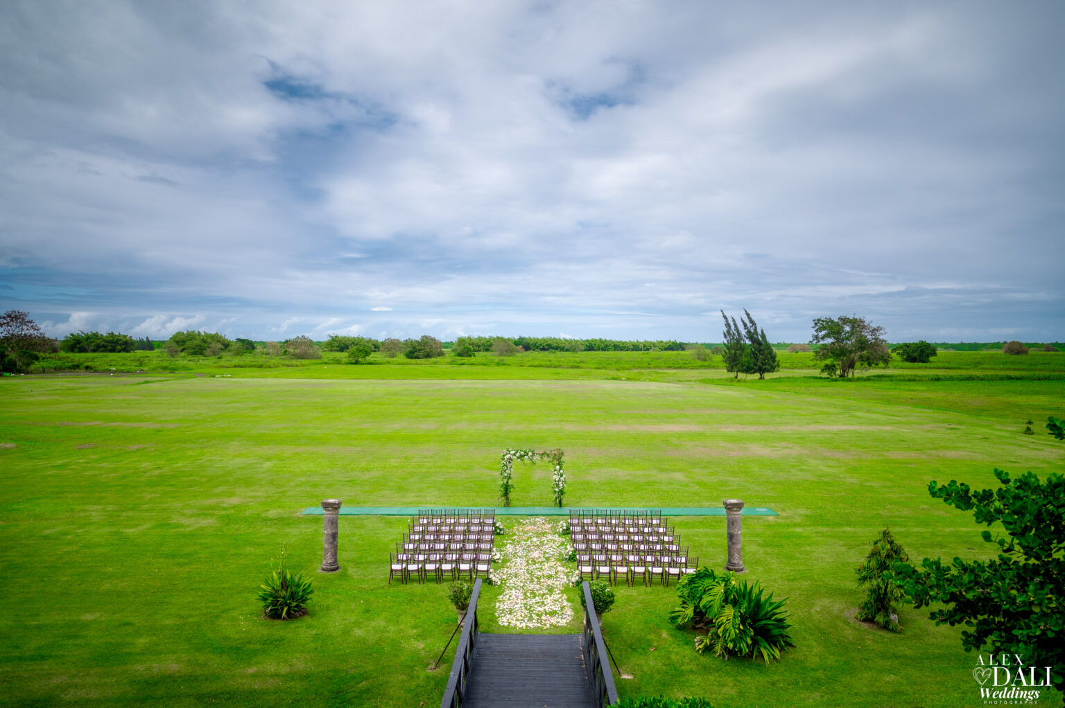 Hacienda campo rico ceremony site. decor by lorraine flowers.